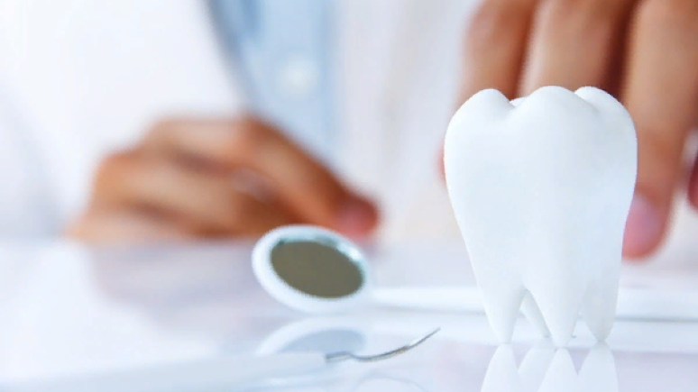 Причины разрушения зубной эмали