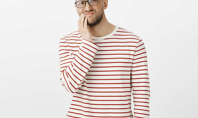 Болит десна после удаления зуба