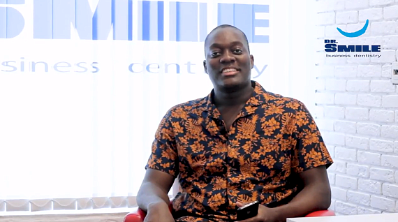 Восстановление зубов в клинике "Доктор Смайл"