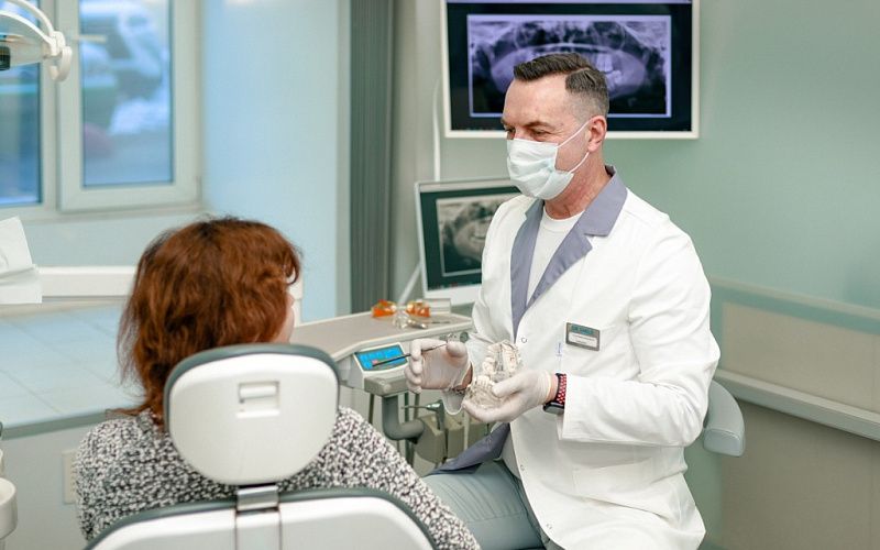 Шинирование зубов стекловолокном