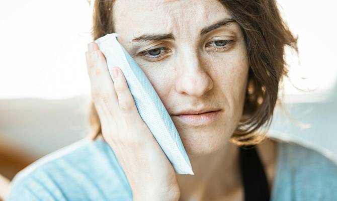 Болит челюсть после удаления зуба мудрости