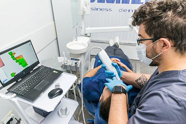 Болит челюсть